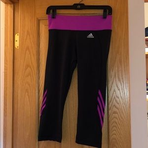 Adiddas Capri leggings black and pink size medium